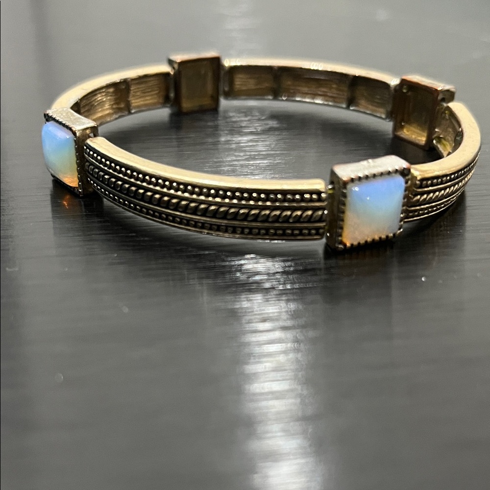 Bracelet with Square Stone Antique Goldtone Stretch Boho Chic Stacking